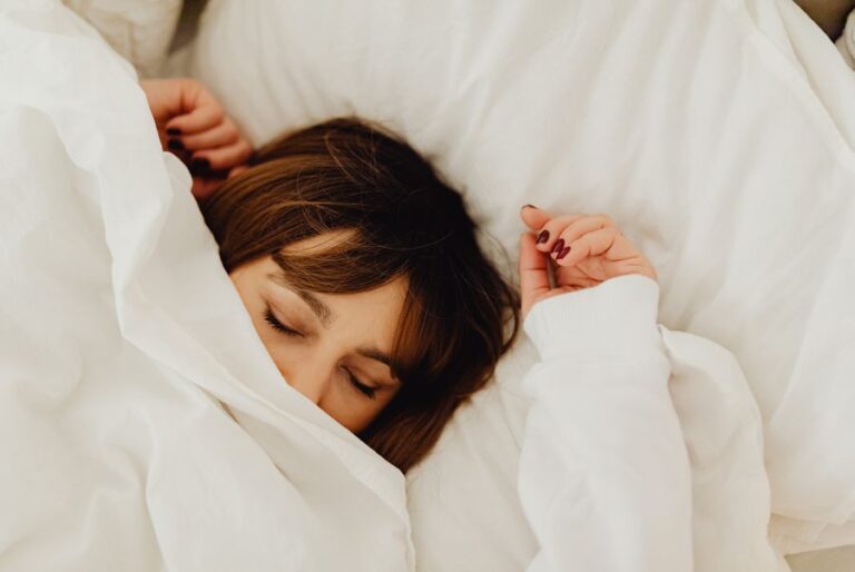 Does Sleeping on Your Back Help Face Symmetry? The Truth Behind
